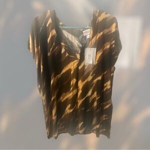 Lularoo Alice Box Pleat Sz large NWT short sleeved top